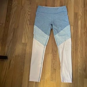 Outdoor Voices 3/4 crop leggings